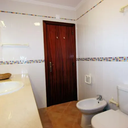 Condominium - Vale Pedras *