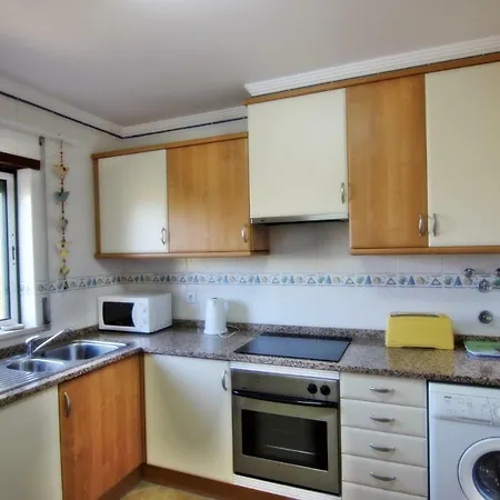 Condominium - Vale Pedras 아파트