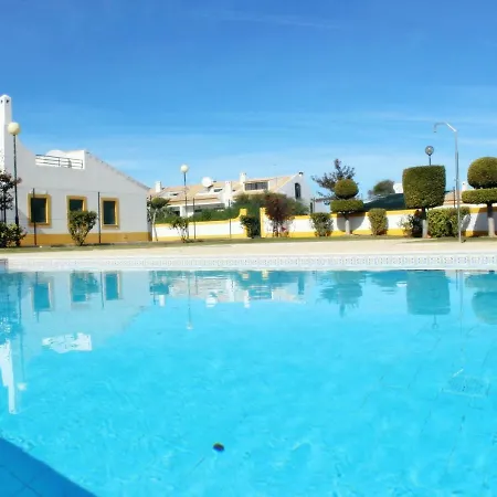 Condominium - Vale Pedras 아파트